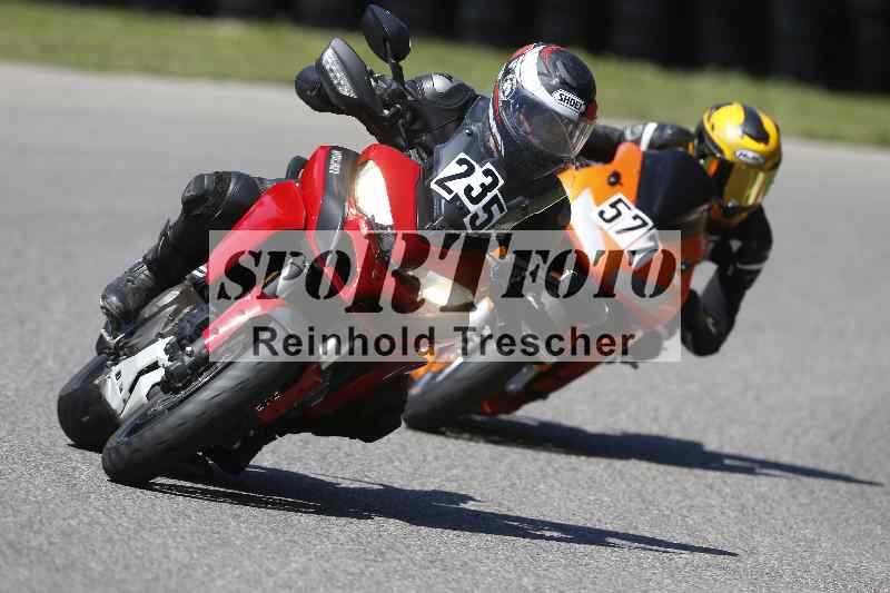 /43 08.08.2025 Discover the Bike ADR/Bike 1 gruen/235